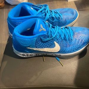 Kobe AD MID DeMar Derozan PE